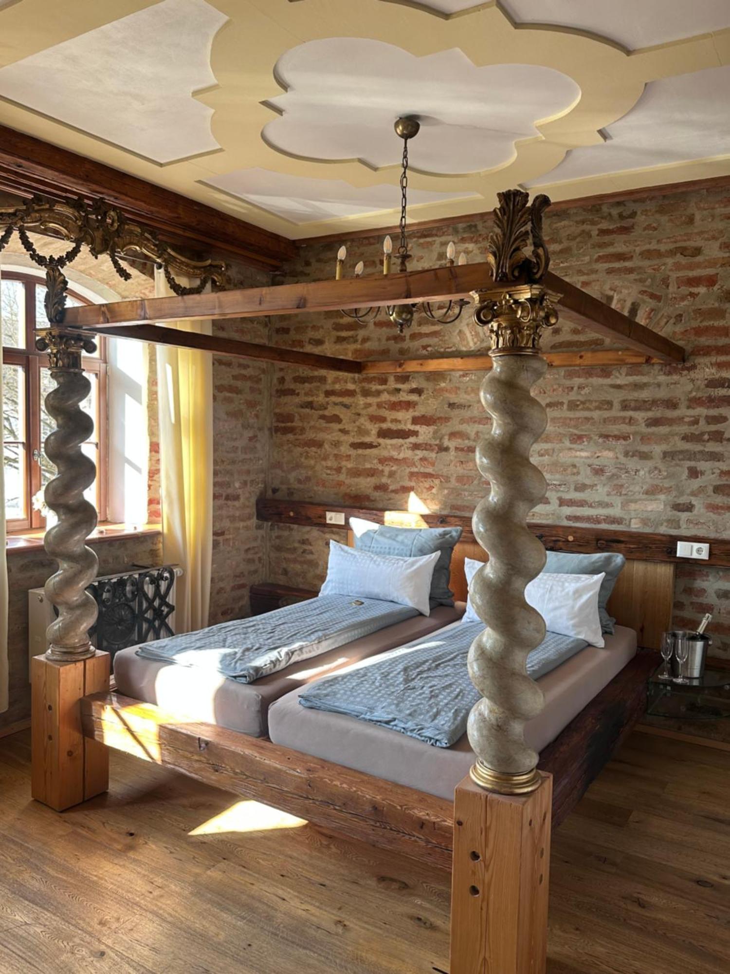 Hotel Wirgarten Antik 3*